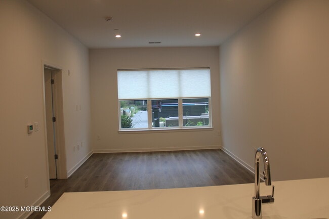 Building Photo - 2000 Schindler Dr