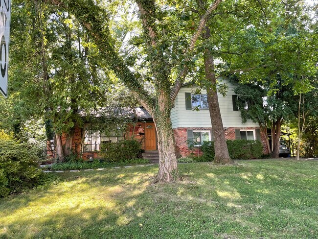 Building Photo - 10103 Ashburton Ln