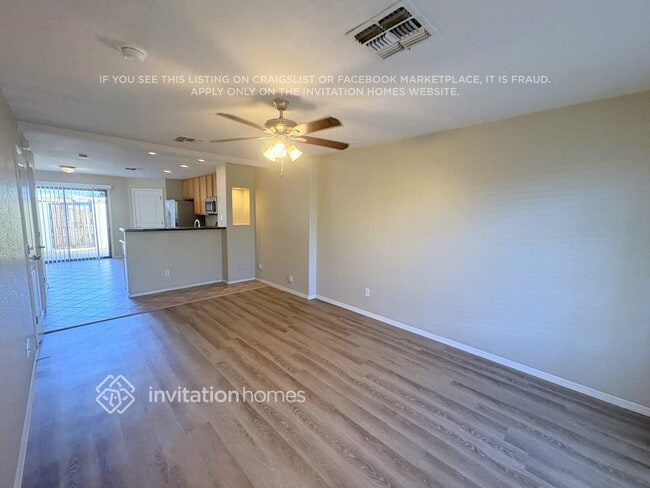 Building Photo - 7801 N 44th Dr