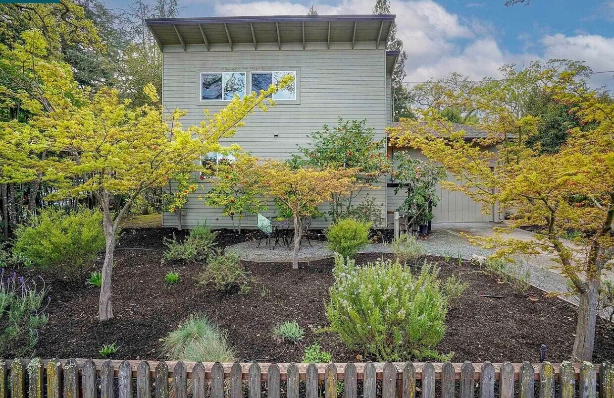 Foto principal - 3609 Walnut St
