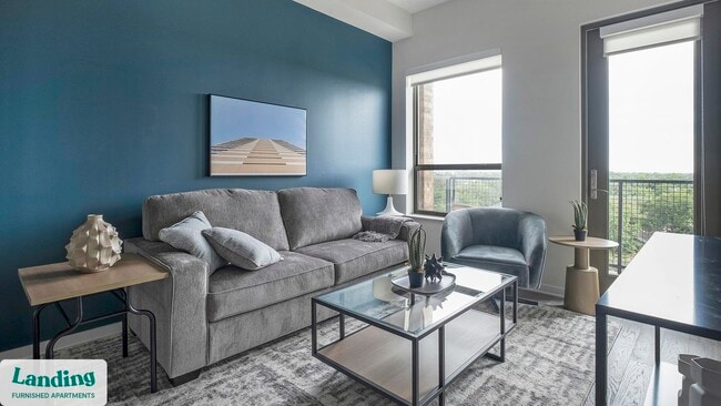 Building Photo - 825 Usener St