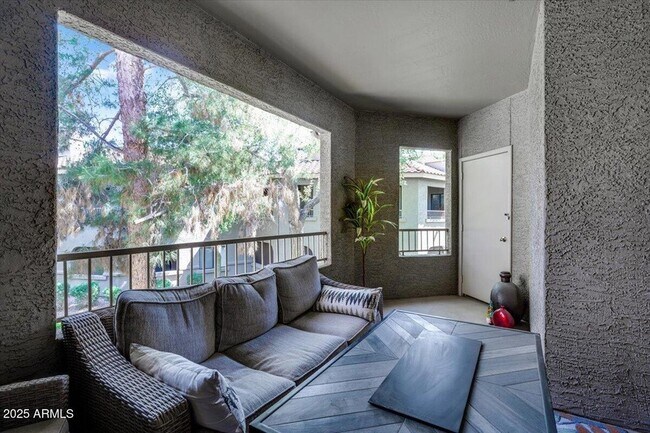 Foto del edificio - 15252 N 100th St