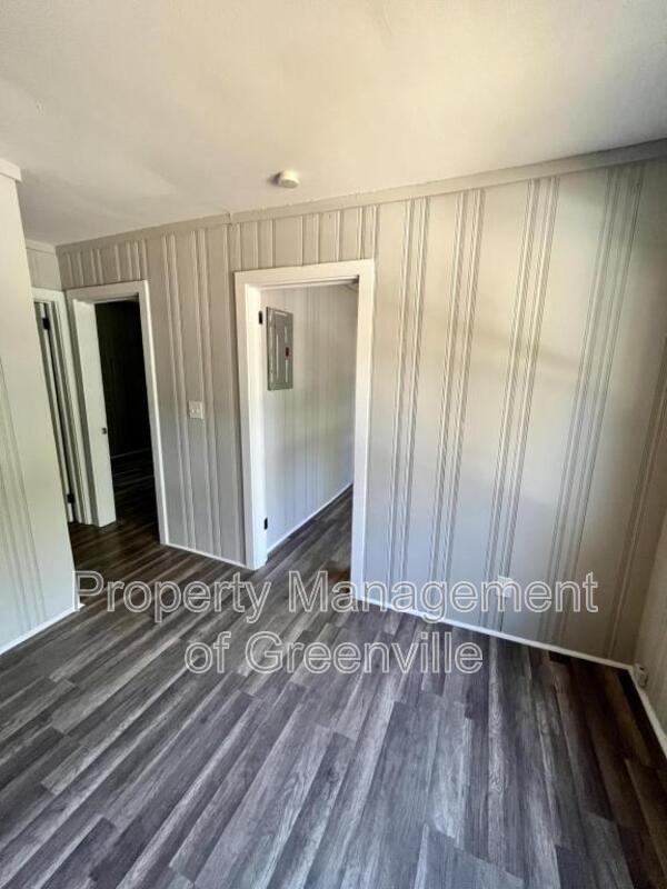 Foto del edificio - 326 Loop St