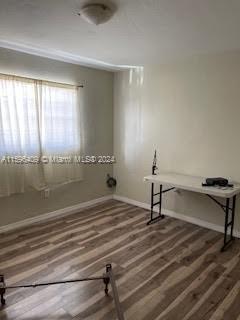 Foto del edificio - 4444 Ludlam Rd