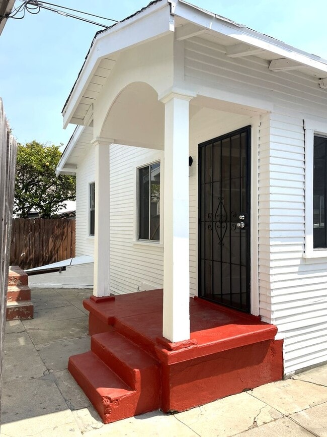 Building Photo - 1530-1532 S Gaffey St
