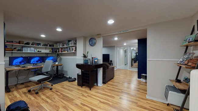 Foto del edificio - 2631 N Sheffield Ave