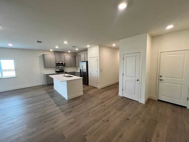 Building Photo - 4348 Single Pine Wy
