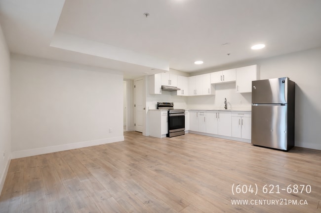 Building Photo - 36701 Carl Creek Cres
