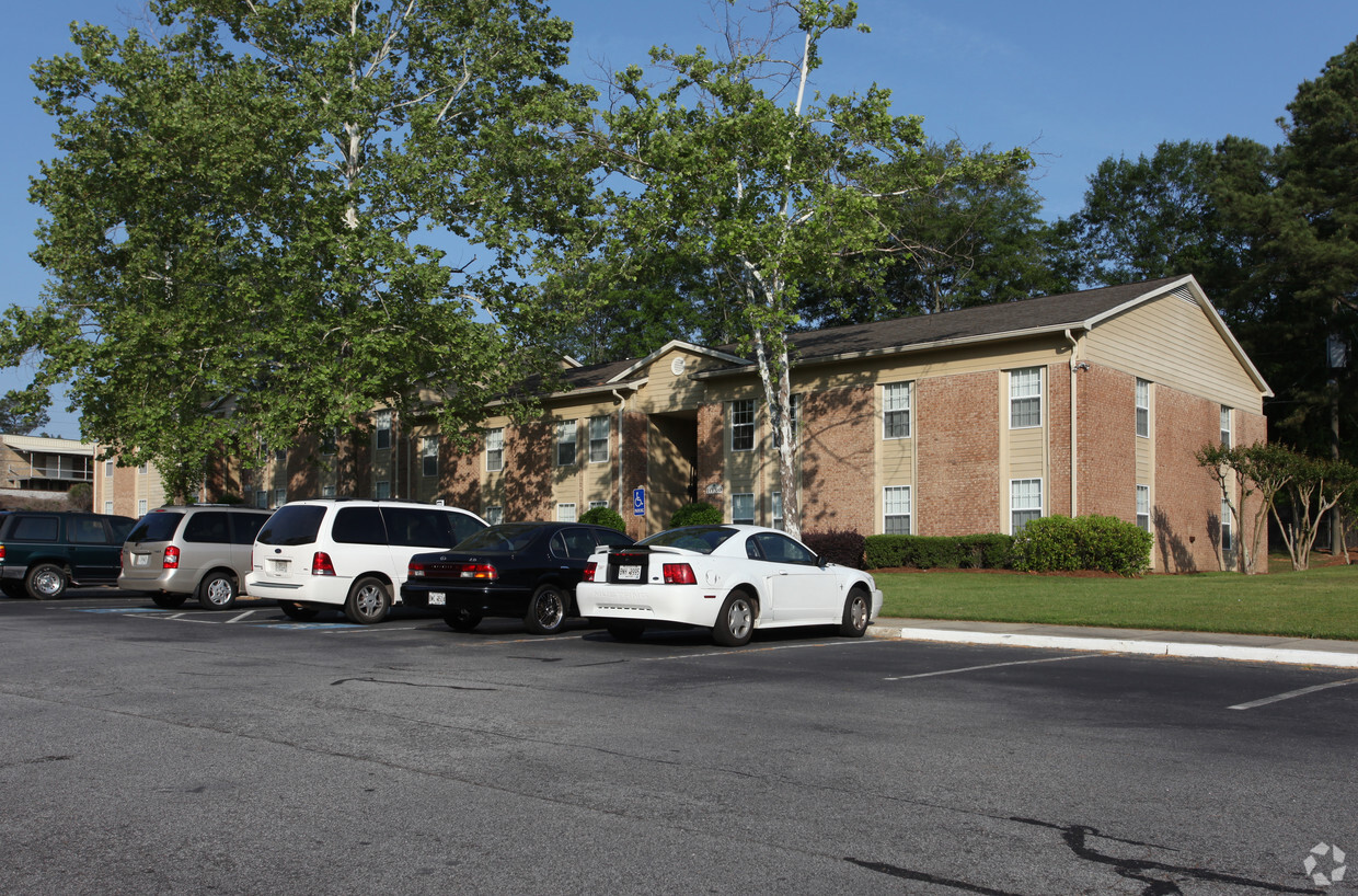 Primary Photo - Towne Pointe Apartment Homes