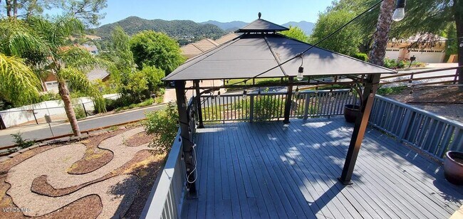 Building Photo - 268 Lake Sherwood Dr
