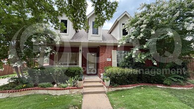 Building Photo - 9584 Park Garden Dr