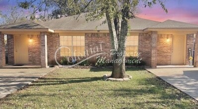 Building Photo - 405 Allen St