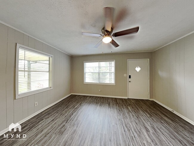 Foto del edificio - 6242 Green Acres Dr SW