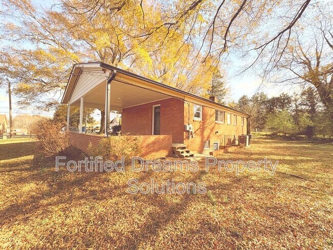 Foto del edificio - 1174 Perch Rd