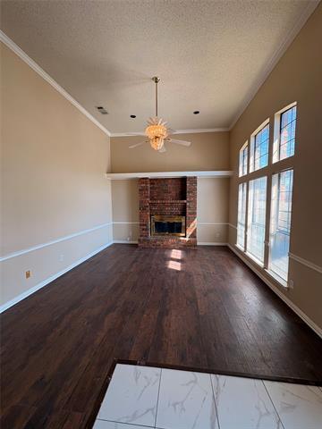 Foto del edificio - 529 Jeff Grimes Blvd