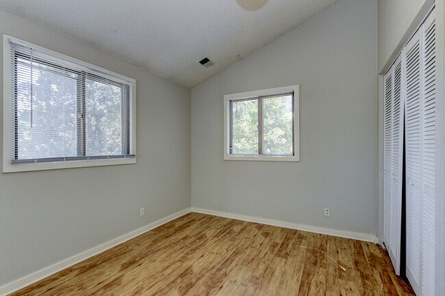 Foto del edificio - 840 North St