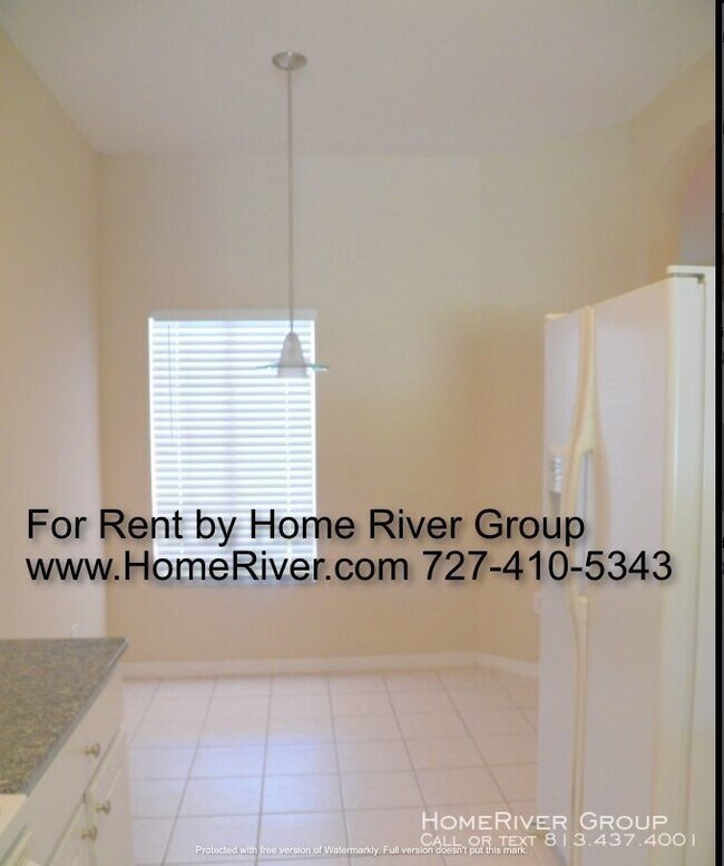 Building Photo - Gated 3/2.5 Condo!