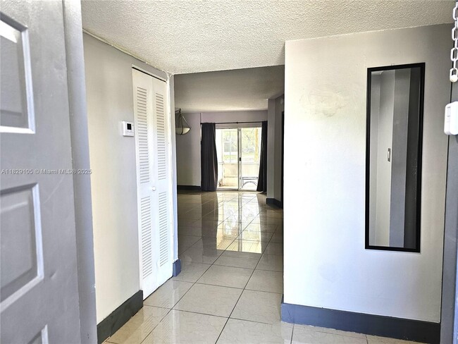 Building Photo - 13904 SW 91st Terrace