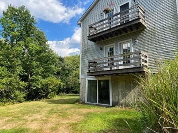 Building Photo - 113 Canton St