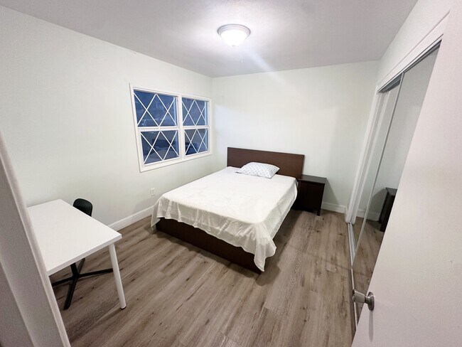 Foto del edificio - 3598 Mt Vernon Ave