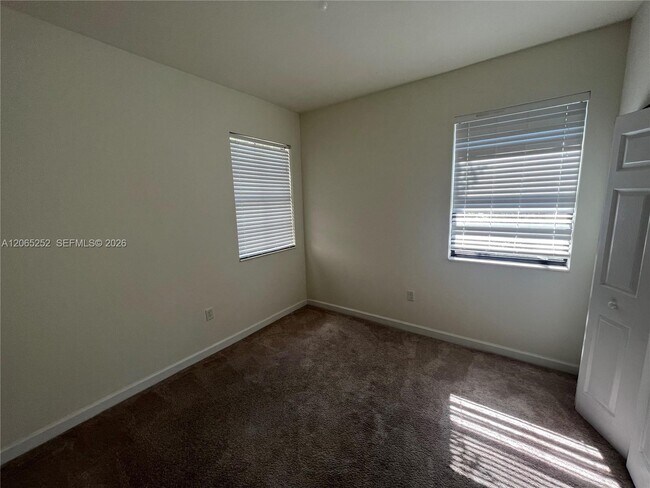 Foto del edificio - 11561 SW 248th Terrace