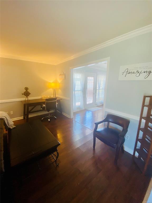 Building Photo - 3050 Sutton Dr