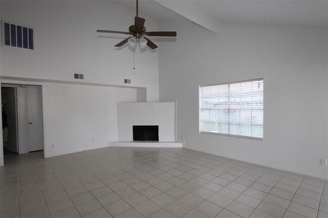 Building Photo - 6612 Tamar Dr