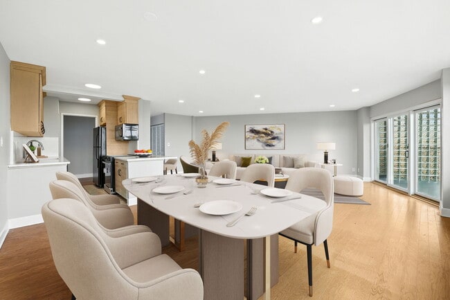 Virtually staged dining area (Option 1) - 12 Old Mamaroneck Rd