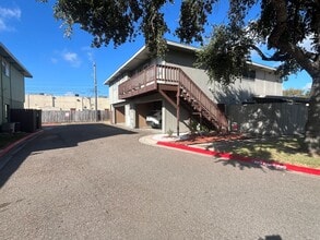 Building Photo - 6115 Hidden Cove