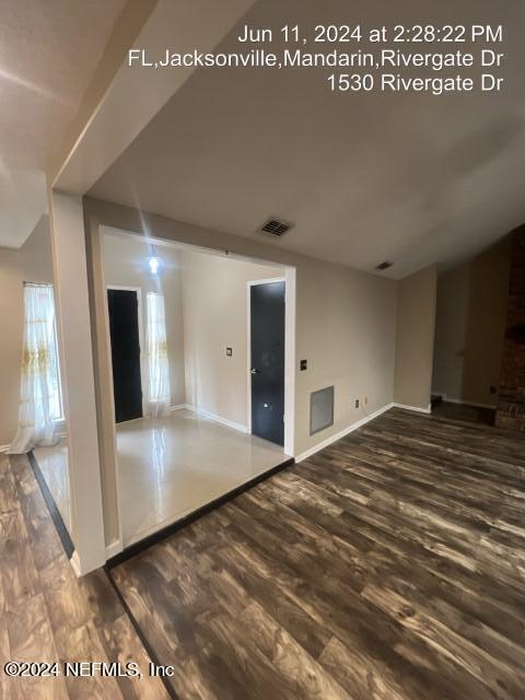 Foto del edificio - 1530 Rivergate Dr