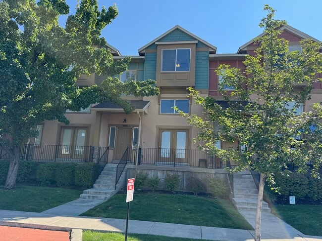 Building Photo - 908 N Shepard Creek Pky