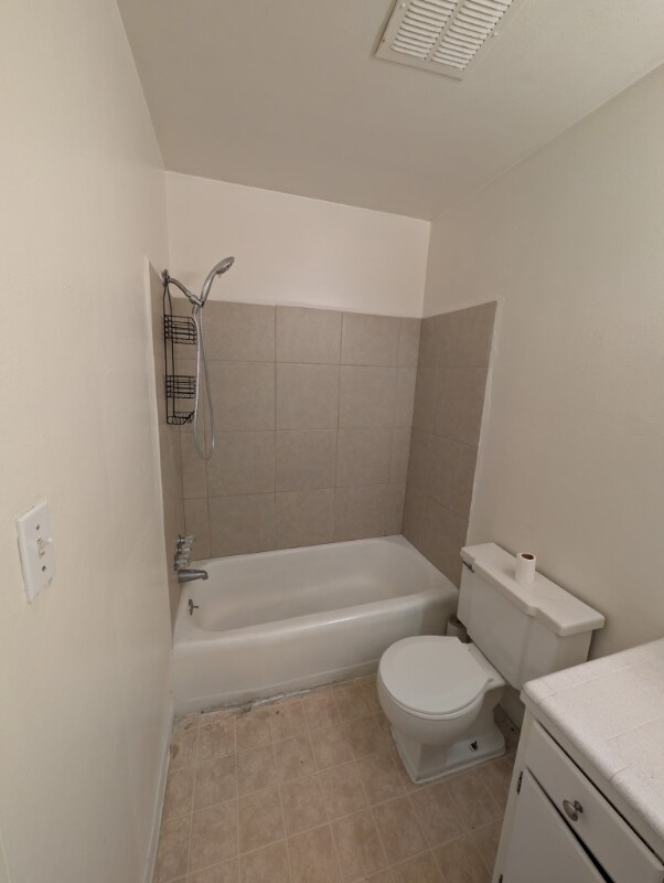 Foto del edificio - 1025 N Madison St