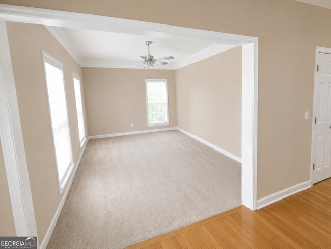 Building Photo - 825 Stone Glen Ct