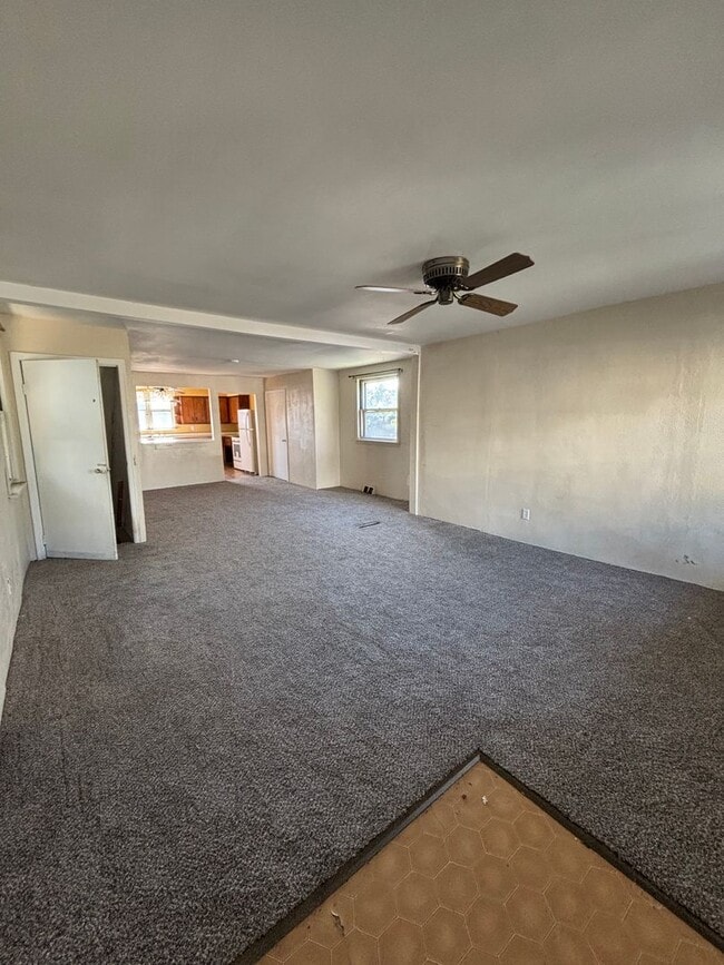 Building Photo - Large 3 Bedroom Single-Family Home in Arli...
