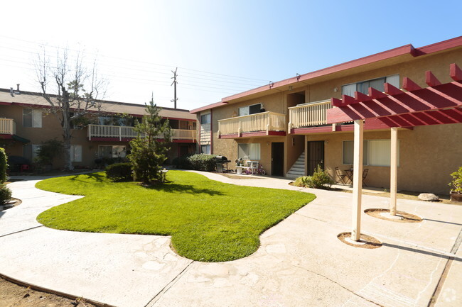 Building Photo - 7661 Garfield Ave