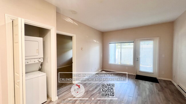 Foto del edificio - Come home to this sweet 1st floor 1/1 cond...