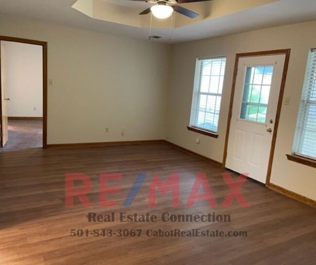 Foto del edificio - Sorry No Smoking and Pets Permitted with Restrictions