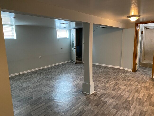 Foto del edificio - 3622 W 79th Pl