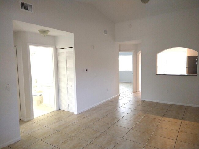 Building Photo - 3478 Briar Bay Blvd