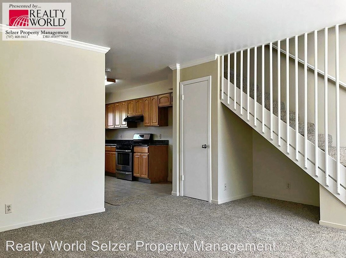 Building Photo - 2 br, 2 bath House - 205 Main Circle