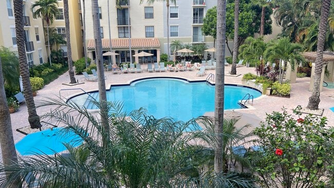 Building Photo - 780 S Sapodilla Ave