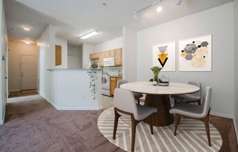 Building Photo - 2900 Laurel Ridge Way