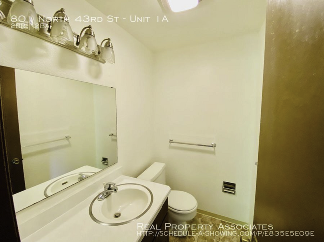 Building Photo - 801 N 43rd St