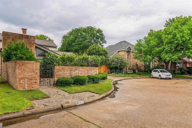 Foto del edificio - 4702 N Cashel Cir