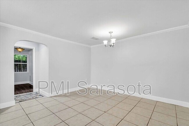 Foto del edificio - 1906 Worrington St