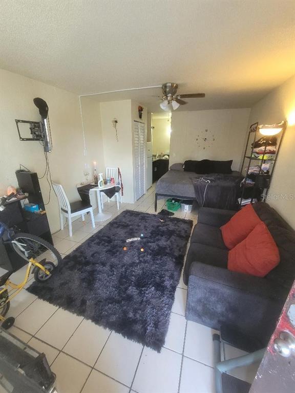 Building Photo - 421 E Kennedy Blvd