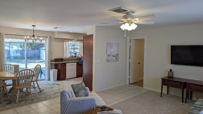 Foto del edificio - 617 Indiana Ave