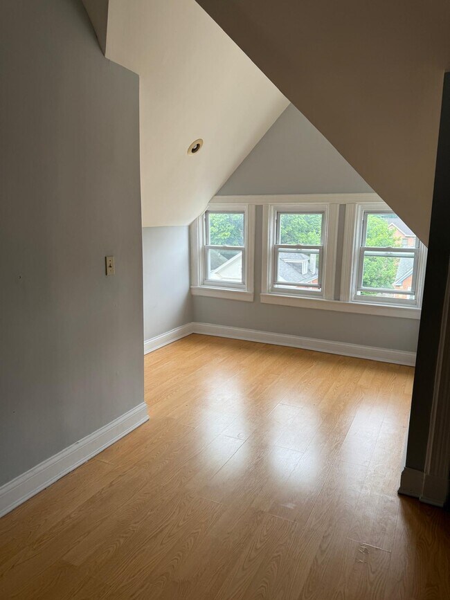 Foto del edificio - 2114 Fulton Ave