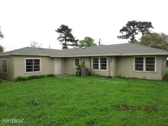 Building Photo - 4 br, 2.5 bath House - 120 Bayou Vista Drive