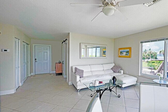 Foto del edificio - 3541 NE Ocean Blvd